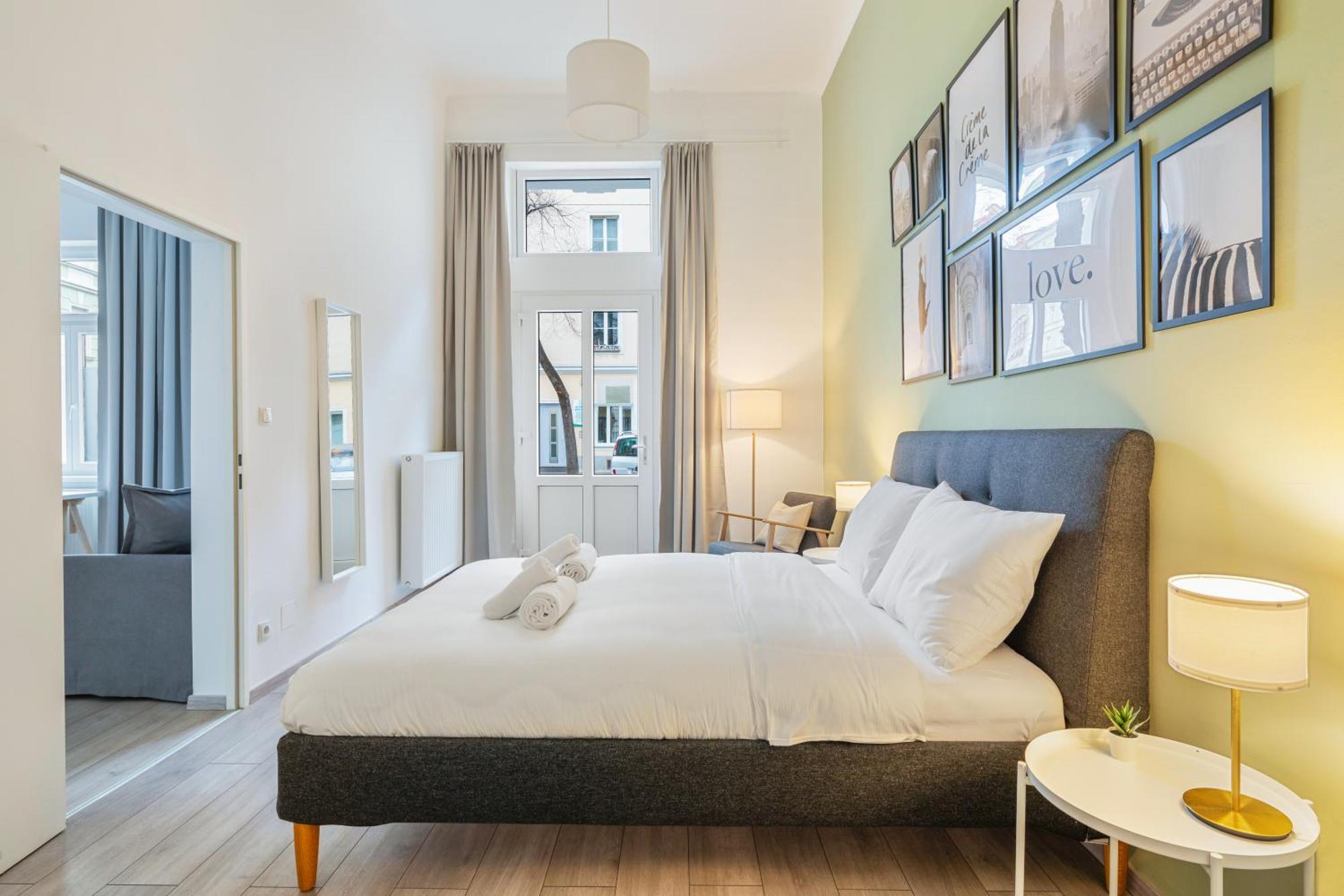 2 Bed I 82 M2 I Comfy I 160 Mbit Wifi Apartament